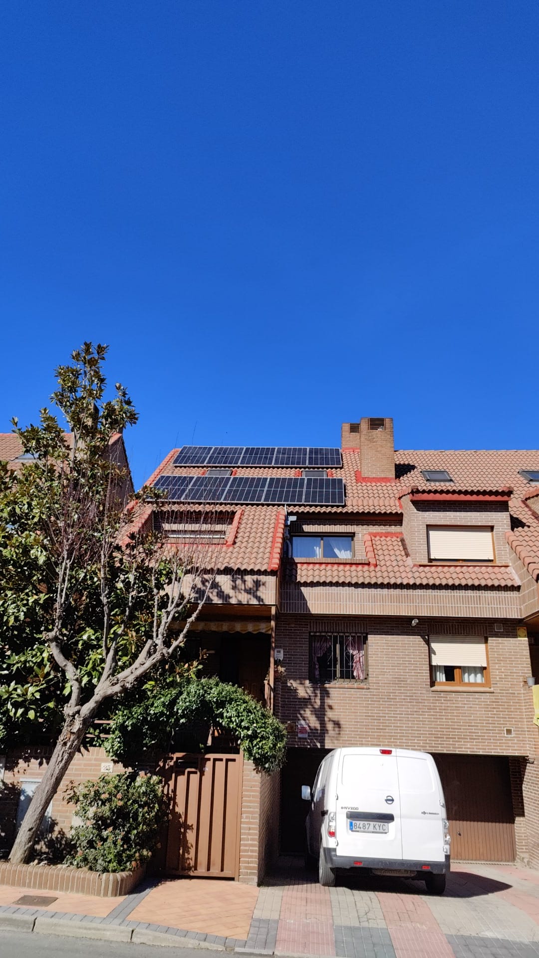 Placas solares sobre tejado
